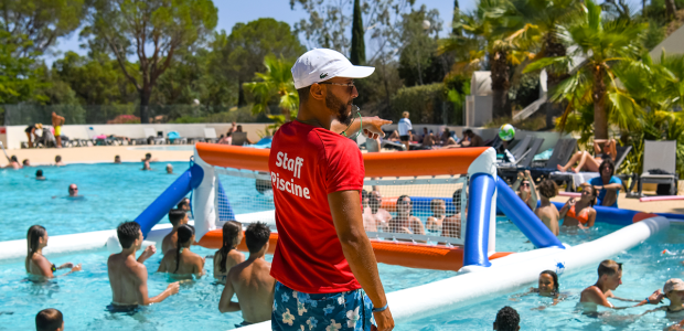 Pallanuoto al campeggio Le Parc di Bormes